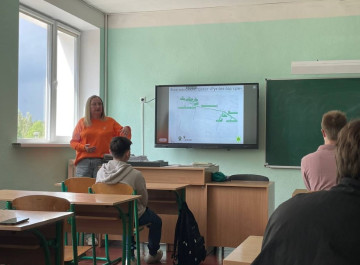 У Славутицькому ліцеї говорили про безбар'єрність та комфортне місто для всіх