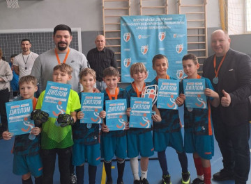 Юні футболісти зі Славутича виграли район і вийшли у фінал Пліч о пліч