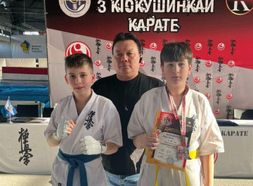 Юні каратисти зі Славутича здобули призові місця на турнірі у Києві