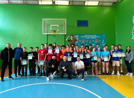 Славутицькі школярі вибороли перемогу на районному етапі «Пліч-о-пліч» з баскетболу фото