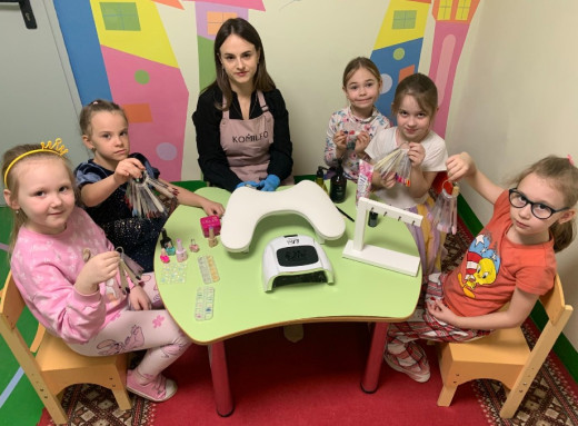 У Славутичі діти знайомилися з професіями: як пройшов проєкт у садочку фото