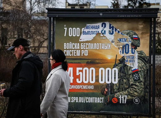 Bloomberg пише, що Путін хоче завершити війну до кінця року на своїх умовах фото