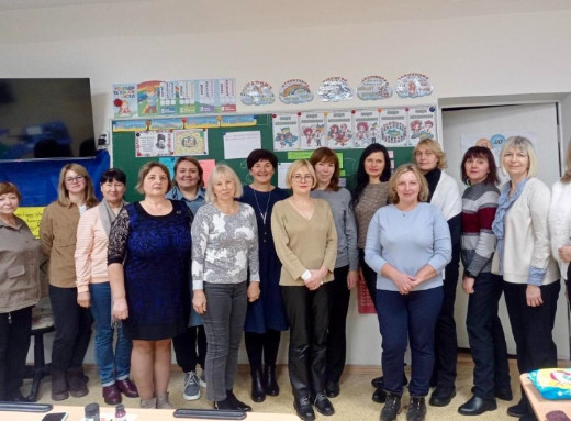 У Славутичі провели мовно-каліграфічну майстерку про культуру письма фото