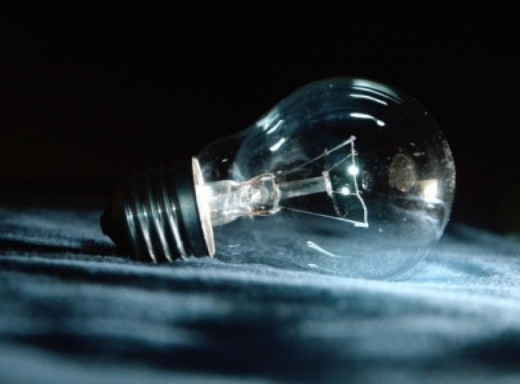 Після російських обстрілів без світла залишаються частина областей: найскладніша ситуація на Чернігівщині фото