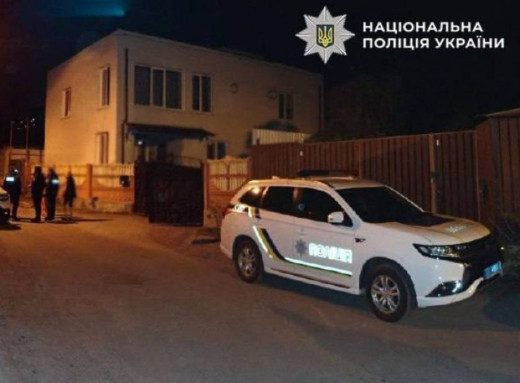 У Києві чоловік відкрив стрілянину після сварки з жінкою, є поранена фото