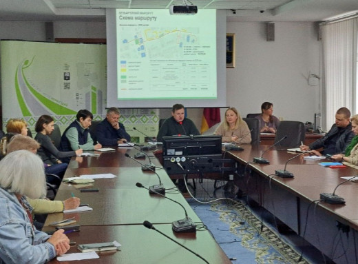 У Славутичі презентували перший безбар’єрний маршрут протяжністю 2,5 км фото У Славутичі презентували перший безбар’єрний маршрут протяжністю 2,5 км фото