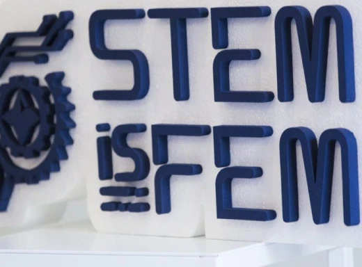 STEM is FEM — проект, который мотивирует украинок выбирать технические профессии фото