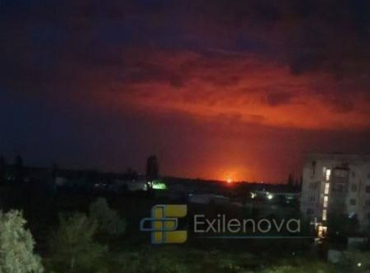 В окупованому Криму після нічної атаки спалахнули пожежі на енергетичних об'єктах фото
