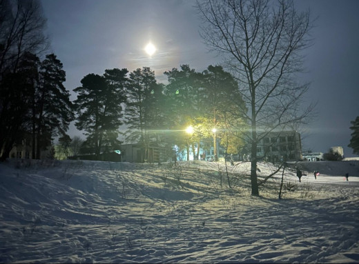 Блекаут у Славутичі після атаки дронів: світло повертають частинами фото