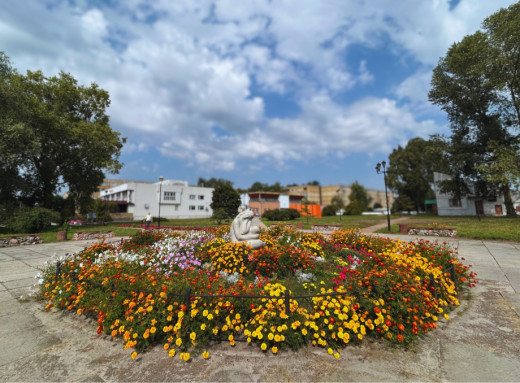 Яким був вересень у Славутичі: фоторепортаж останніх теплих днів фото