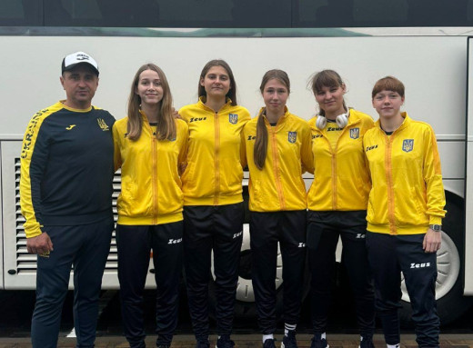Дівчата зі Славутича представлять Україну на Чемпіонаті світу з футзалу в Бразилії фото