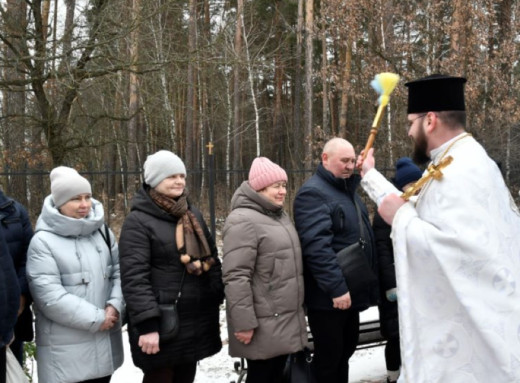 У Славутичі відбулося освячення води на честь Водохреща фото