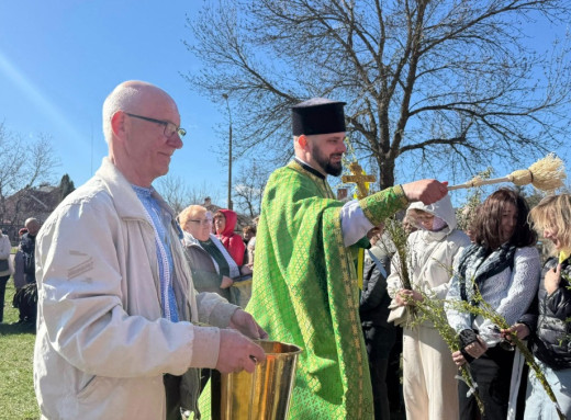 У Славутичі відзначили Вербну неділю в храмі "Неустанна Поміч" фото