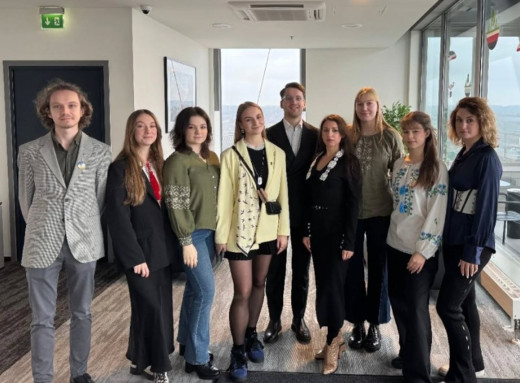 Депутатка молодіжної ради Славутича взяла участь у навчальному візиті до Вільнюса фото