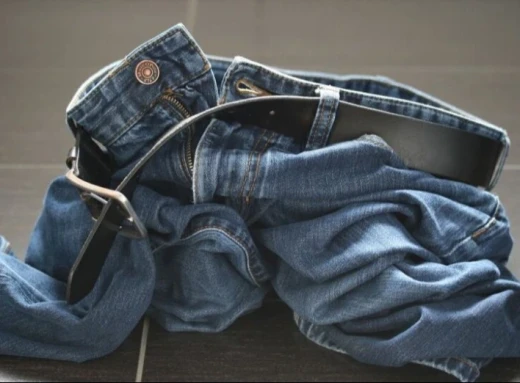 Помилки під час купівлі джинсів, або Як обрати джинси, щоб вони на вас гарно сиділи фото