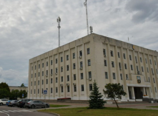 Славутич вшановує Героїв: відбулася 44 позачергова сесія міської ради фото Славутич вшановує Героїв: відбулася 44 позачергова сесія міської ради фото