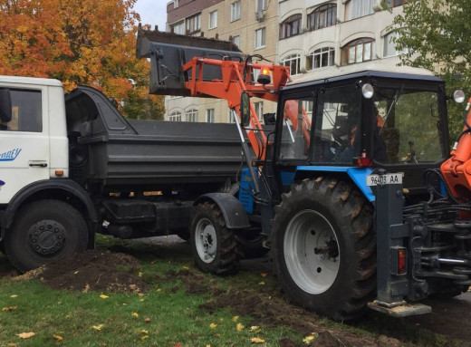 У Славутичі розпочали розширення проїзної частини на вулиці Деснянській фото