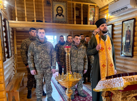 Чернігівські гвардійці помолилися за Україну у роковини вторгнення фото
