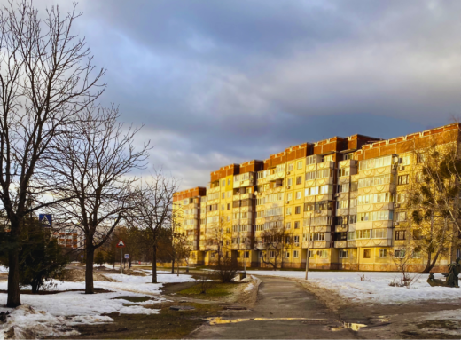 Весняний день у Славутичі: місто прокидається після зими фото
