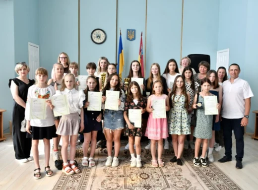 Нагородження обдарованої молоді: Славутицькі спортсмени та молодіжна ініціатива фото