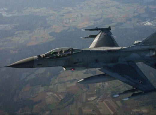 Норвегія готує сюрприз для України: F-16 для захисту нашого неба! фото
