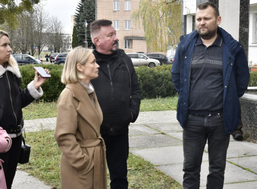 У Славутичі протестували пілотний безбар’єрний маршрут: що показала інспекція фото