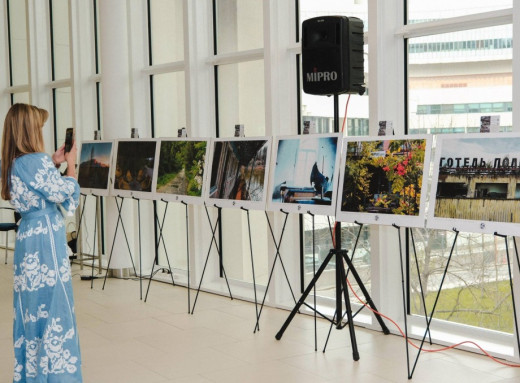 У Відні відкрили виставку про Чорнобиль і відновлення природи після катастрофи фото