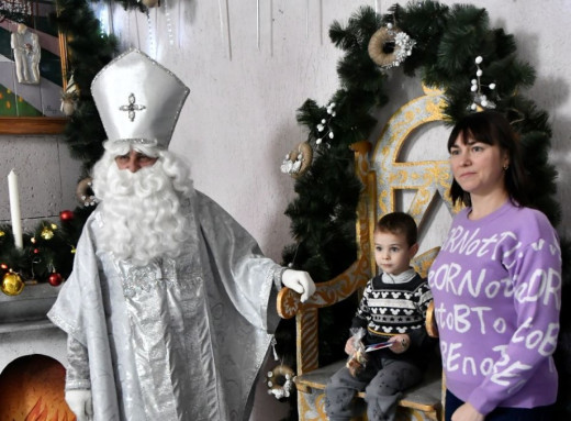 Святий Миколай відкрив свою Резиденцію у Славутичі фото