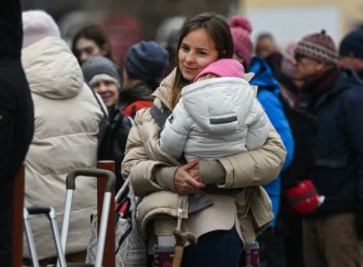 Польща готується скасувати пільги для українців: що зміниться фото