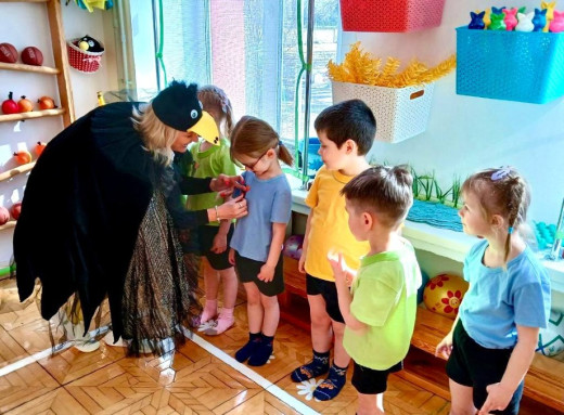 У Славутичі провели спортивну пригоду для дітей: як "ворона" навчала воронят фото