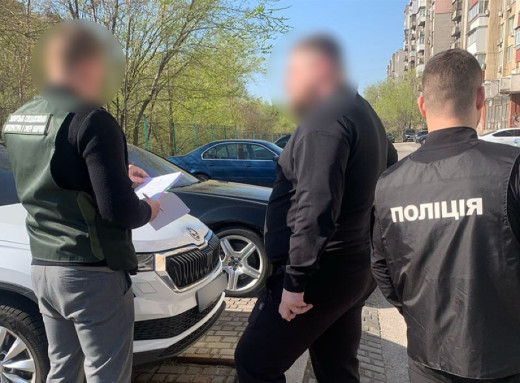 Привласнив майже 20 мільйонів: посадовцю загрожує тюрма через закупівлю дров для військових фото Привласнив майже 20 мільйонів: посадовцю загрожує тюрма через закупівлю дров для військових фото