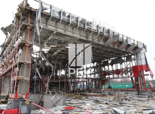 У Фастові майже повністю зруйновано залізничний вокзал після російської атаки фото