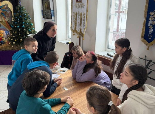 У храмі УГКЦ у Славутичі тривають зустрічі психологічної підтримки для дітей і батьків фото