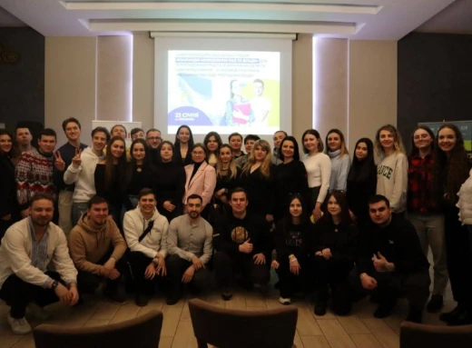 Як зміцнити взаємодію між молодіжними радами та владою: Результати навчального заходу в Тернополі фото
