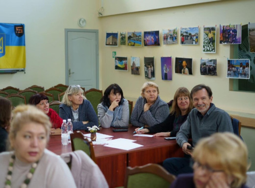 У Славутичі бібліотекарі відзначили професійне свято та створили профспільноту фото