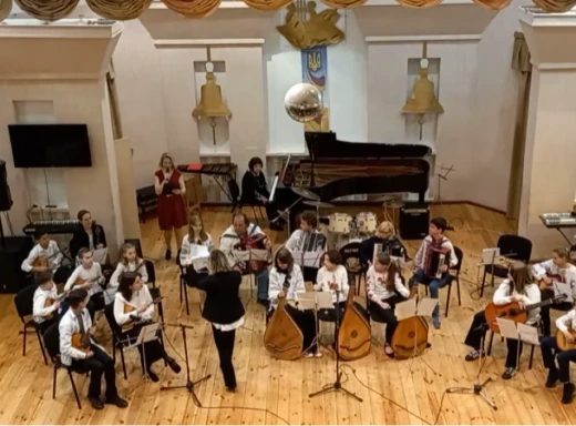 Концерт юних музикантів у Славутицькій школі мистецтв: наполегливість попри всі перепони фото