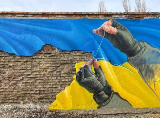 Опитування КМІС: 54% українців готові терпіти війну стільки, скільки потрібно фото