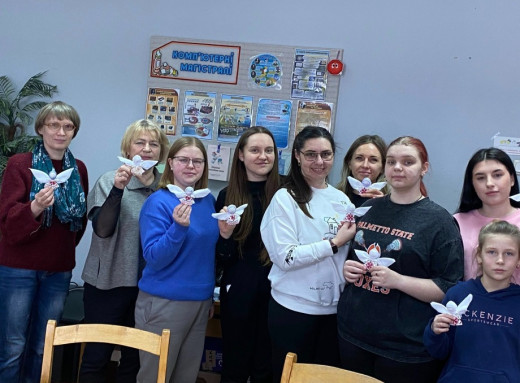 У Славутичі для родин захисників провели майстер-клас до Дня української жінки фото