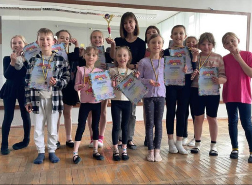 Хореографічний колектив "Зоряни" здобув срібло на Міжнародному фестивалі-конкурсі мистецтв фото Хореографічний колектив "Зоряни" здобув срібло на Міжнародному фестивалі-конкурсі мистецтв фото