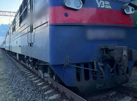 Трагедія на залізниці: двоє неповнолітніх травмовані, одному ампутовано ногу фото