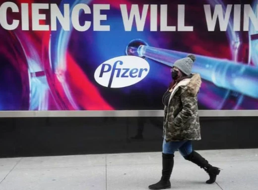 Pfizer звинувачують у приховуванні даних про небезпеку вакцини від Covid-19 фото
