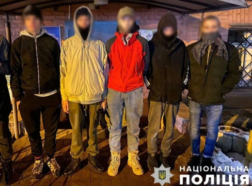 "Слово пацана" по Київськи: Як підлітки грабували однолітків фото