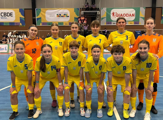 Збірна Славутицької школи №1 розгромила Грузію у першому матчі чемпіонату світу серед школярів фото