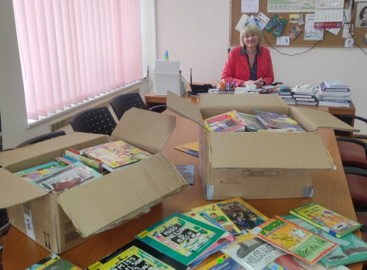 ЧАЕС передала дітям Славутича книги від МАГАТЕ: що отримають школи та садки фото