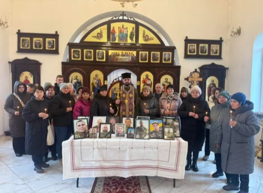 У Славутичі вшанували загиблих захисників та пам’ять жертв Голодомору фото