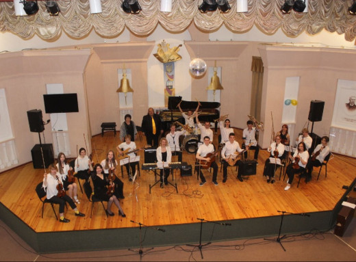 Естрадний оркестр зі Славутича переміг у міжнародному конкурсі "Мадрид: Таланти Європи" фото