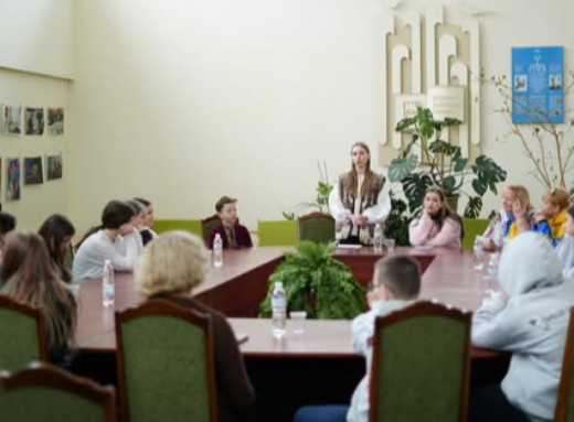 У Славутичі відбувся захід до Дня Української жінки в межах проєкту «Славутич – це МИ!» фото