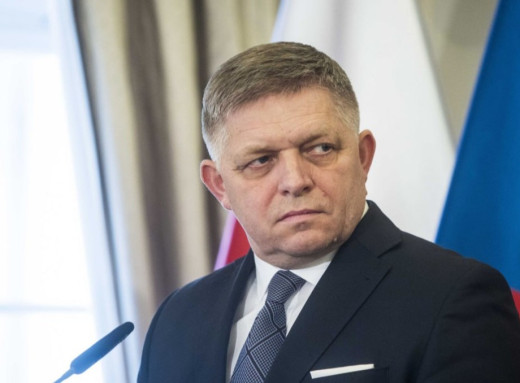 Фіцо пригрозив заблокувати 20-й пакет санкцій ЄС через "Дружбу" фото