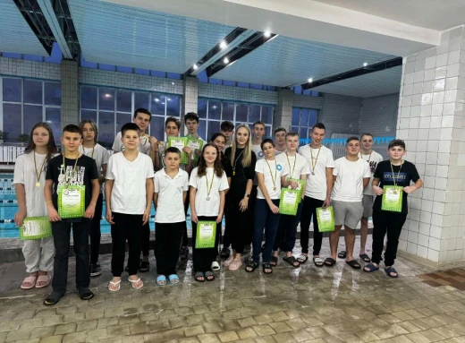 Відкритий чемпіонат з плавання у Славутичі! Вітаємо спортсменів! фото