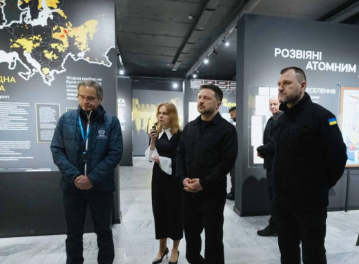 У Києві до 40-х роковин Чорнобиля відкрили оновлену експозицію Національного музею «Чорнобиль» фото